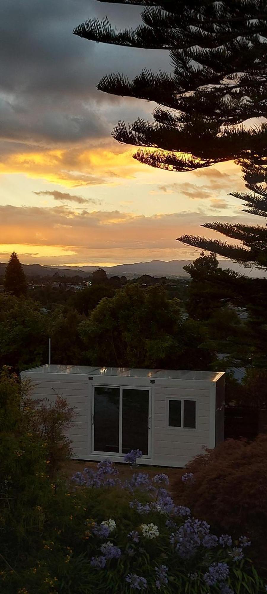Haley'S Cabin Tauranga Exterior photo
